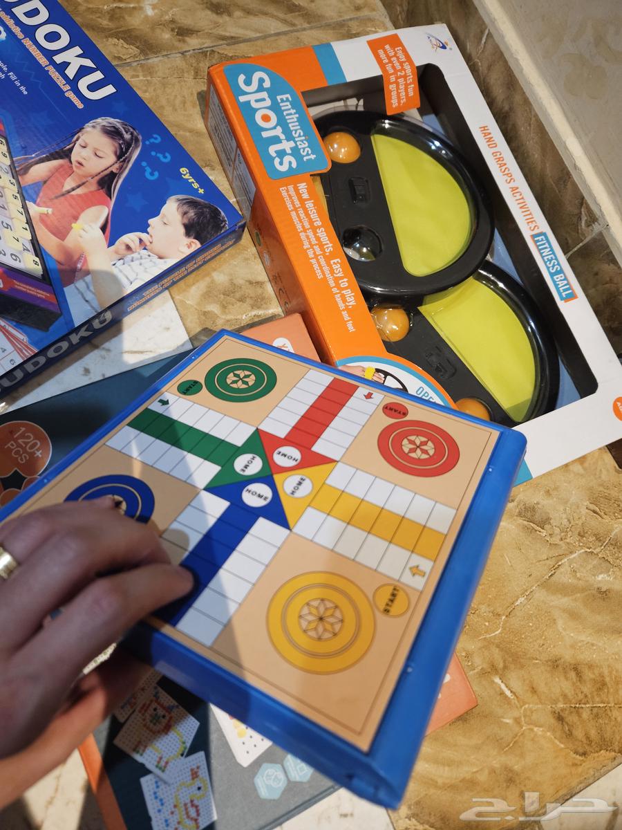 العاب مستعملة وشنط اطفال بحالة جيدة للبيع64386571031554114