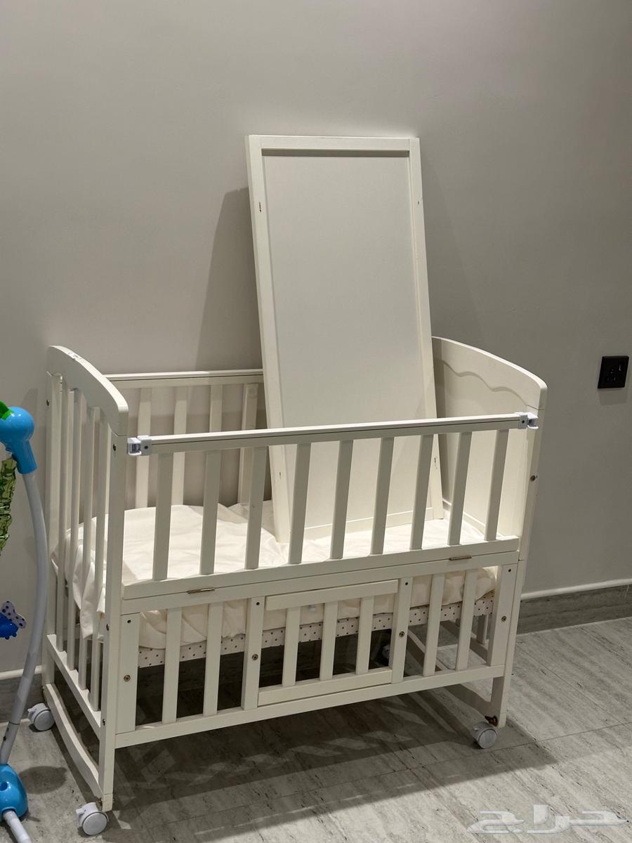 سرير اطفال و كرسي نطاط64391934667394111