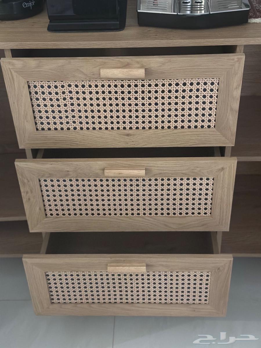 طاولة قهوة شبه جديدة64392977711875111