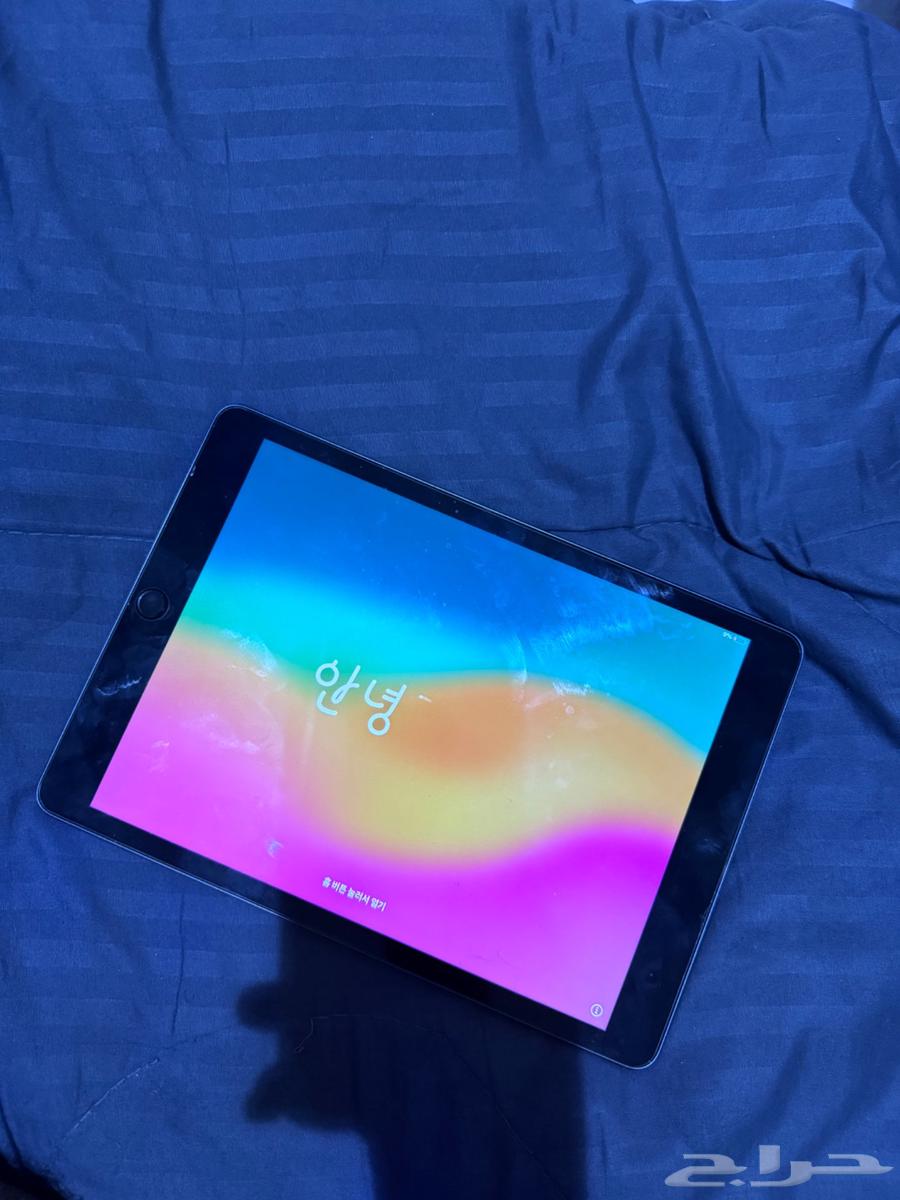 iPad 9th generation 256GB practically like new64392470609153110