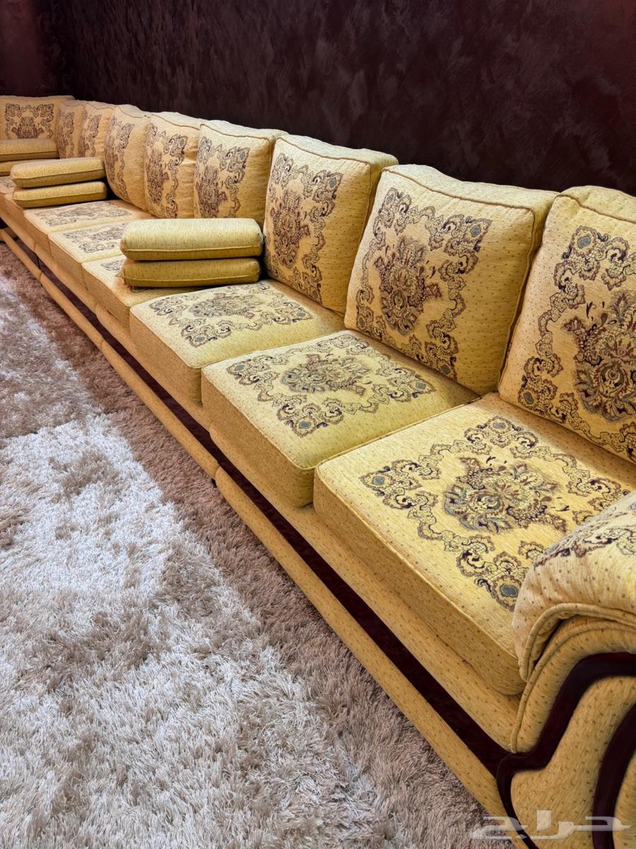 كنب ونجف للبيع64381273584257111