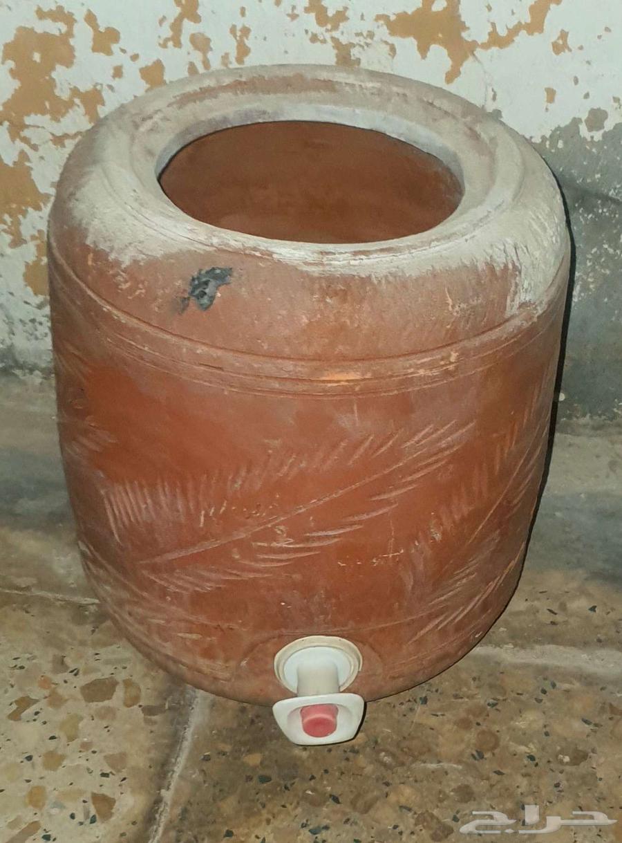 للبيع فخار عددها 3 حبات معا قاعدتين64391494565506112