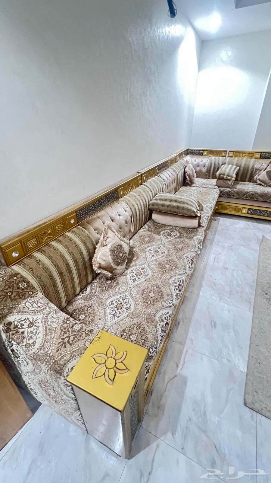 كنب للبيع استخدام نظيف64381548357762112