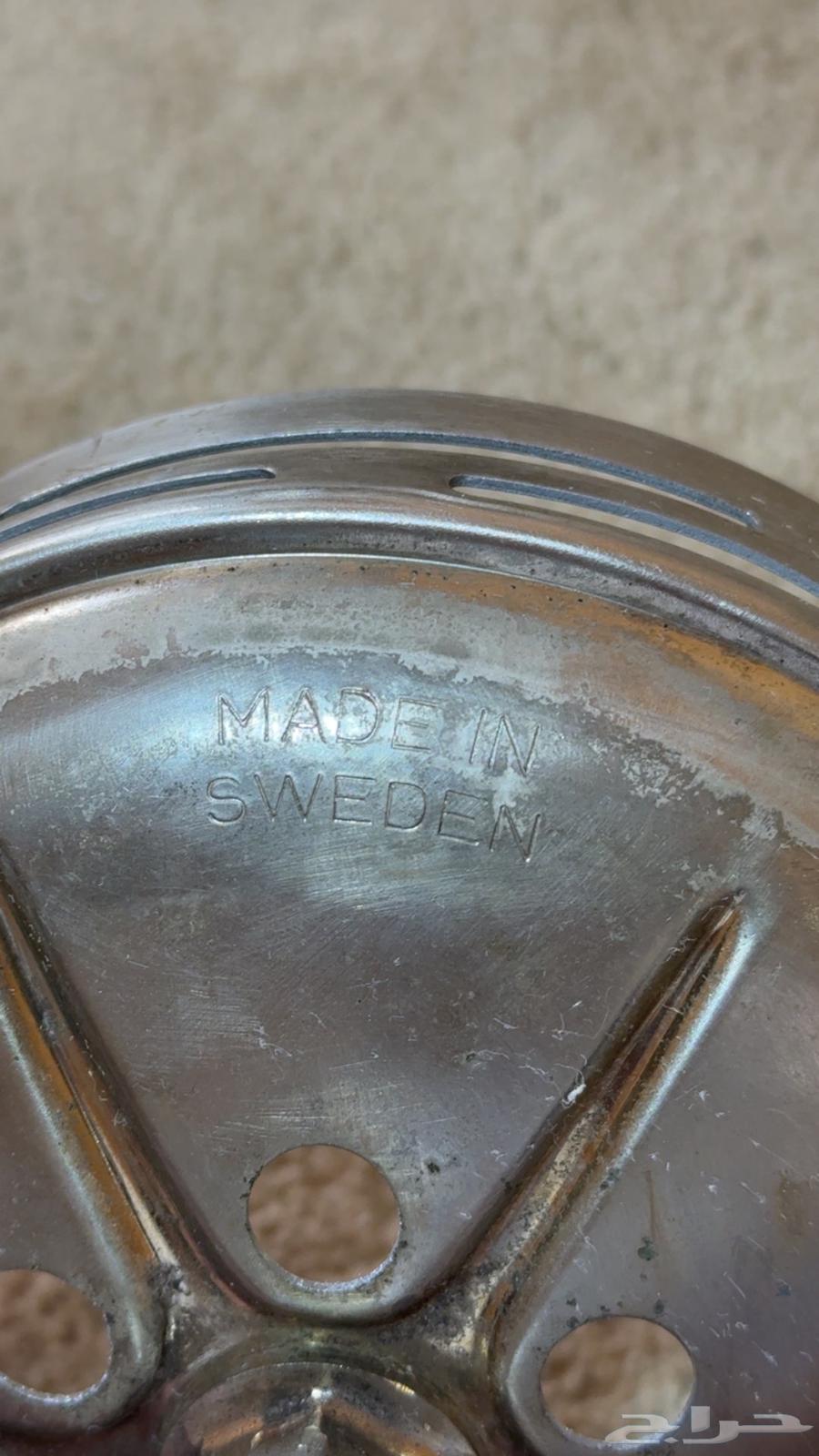 Sever 92164383192162818111