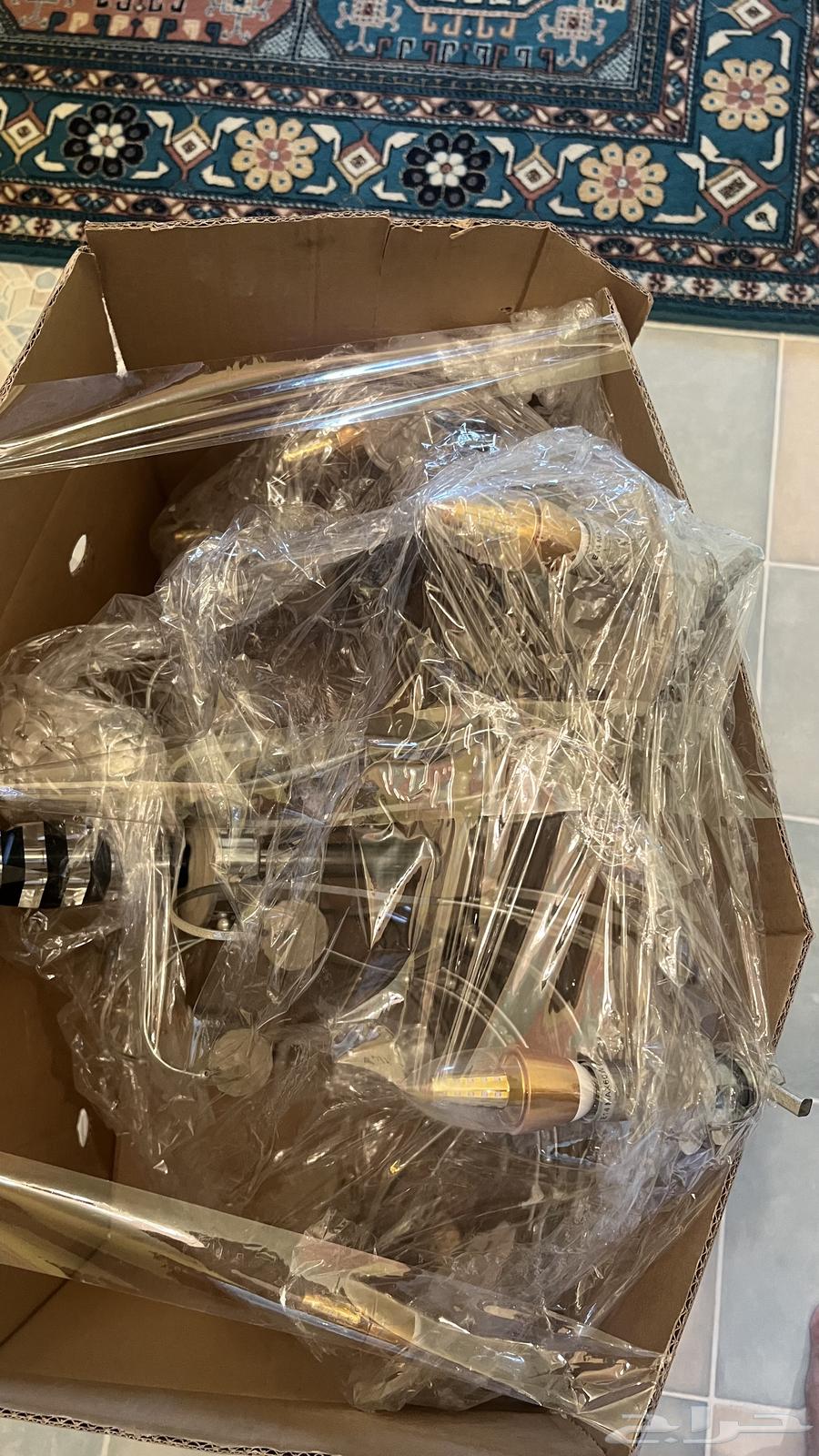 غرفه نوم ومساند وادوات كهرباء للبيع64383192188674111