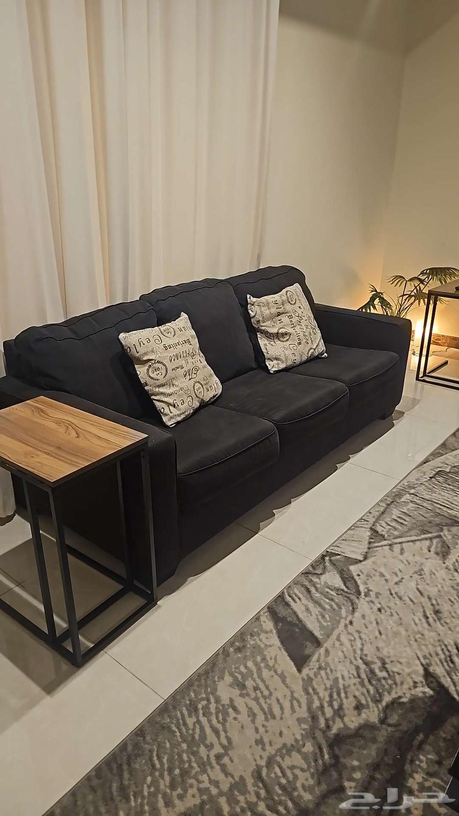 مجلس مكون من 3 كنب كبار مع 3 ترابيزة64386487395202112