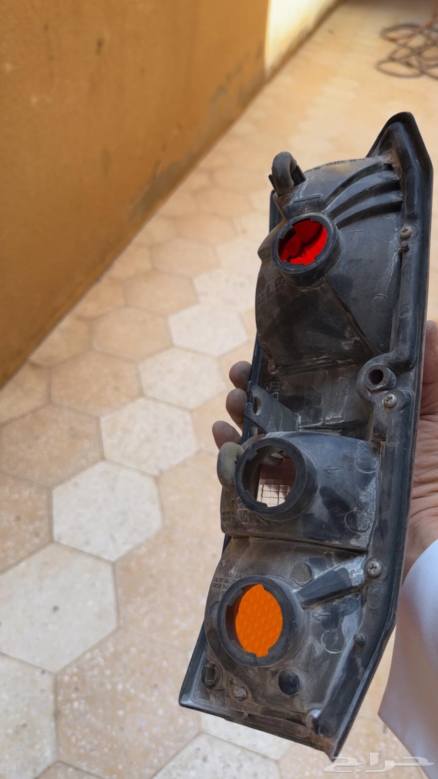 للبيع اسطبه جيب ربع خلفي يسار اصلي64534971402371112