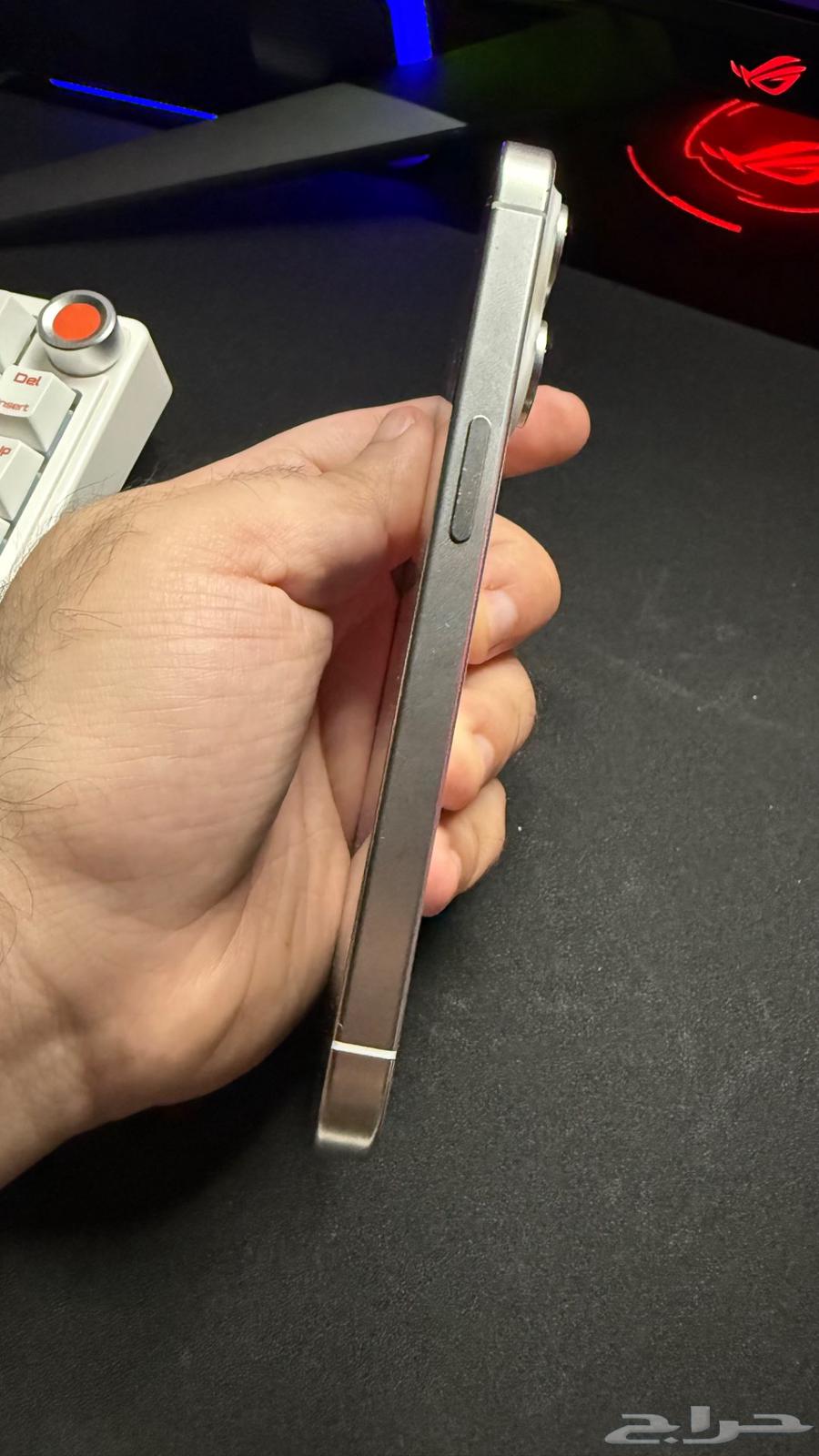 ايفون 15 برو 256 ابيض64389764357761113