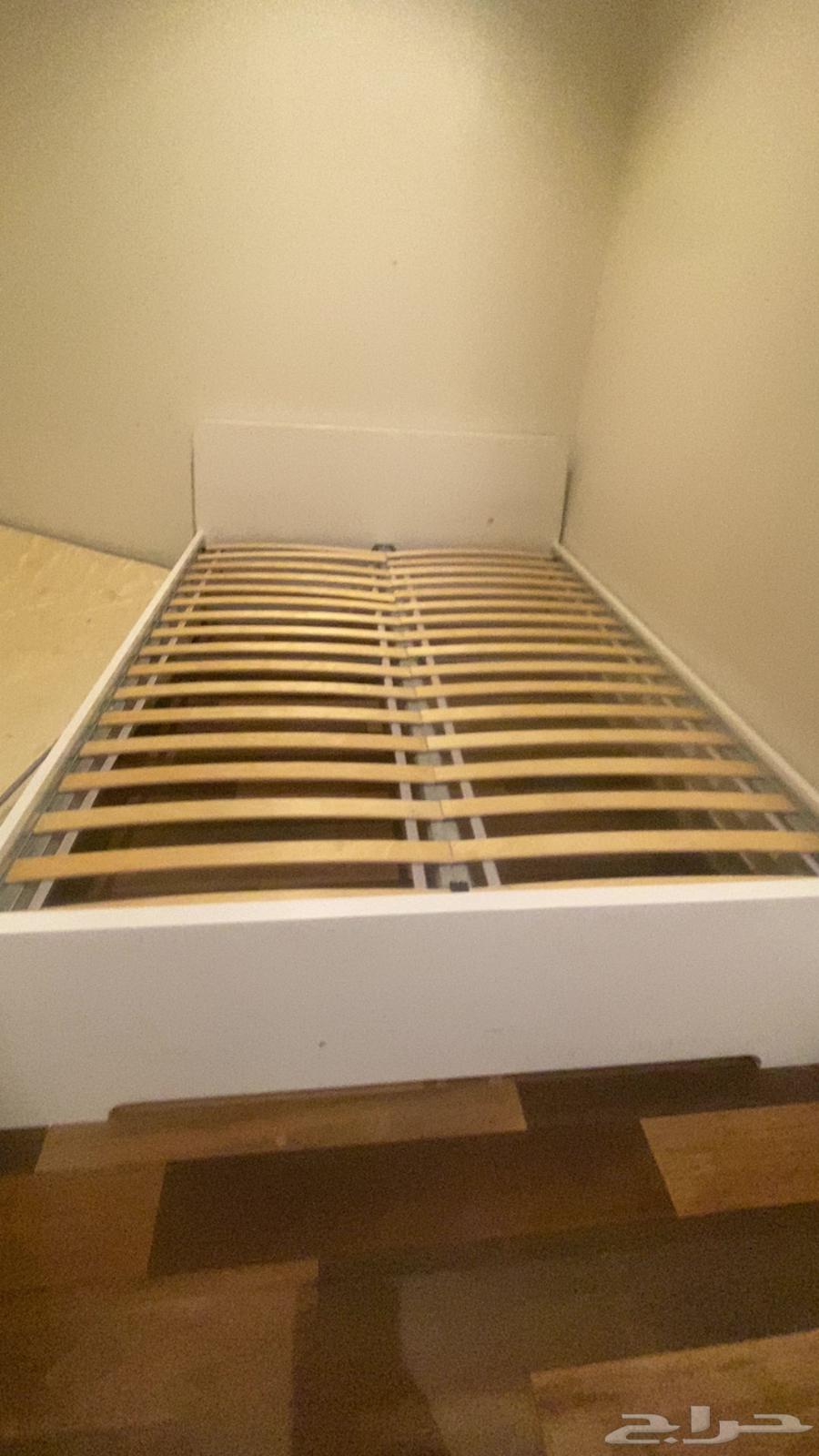 سرير للبيع64390082358658110