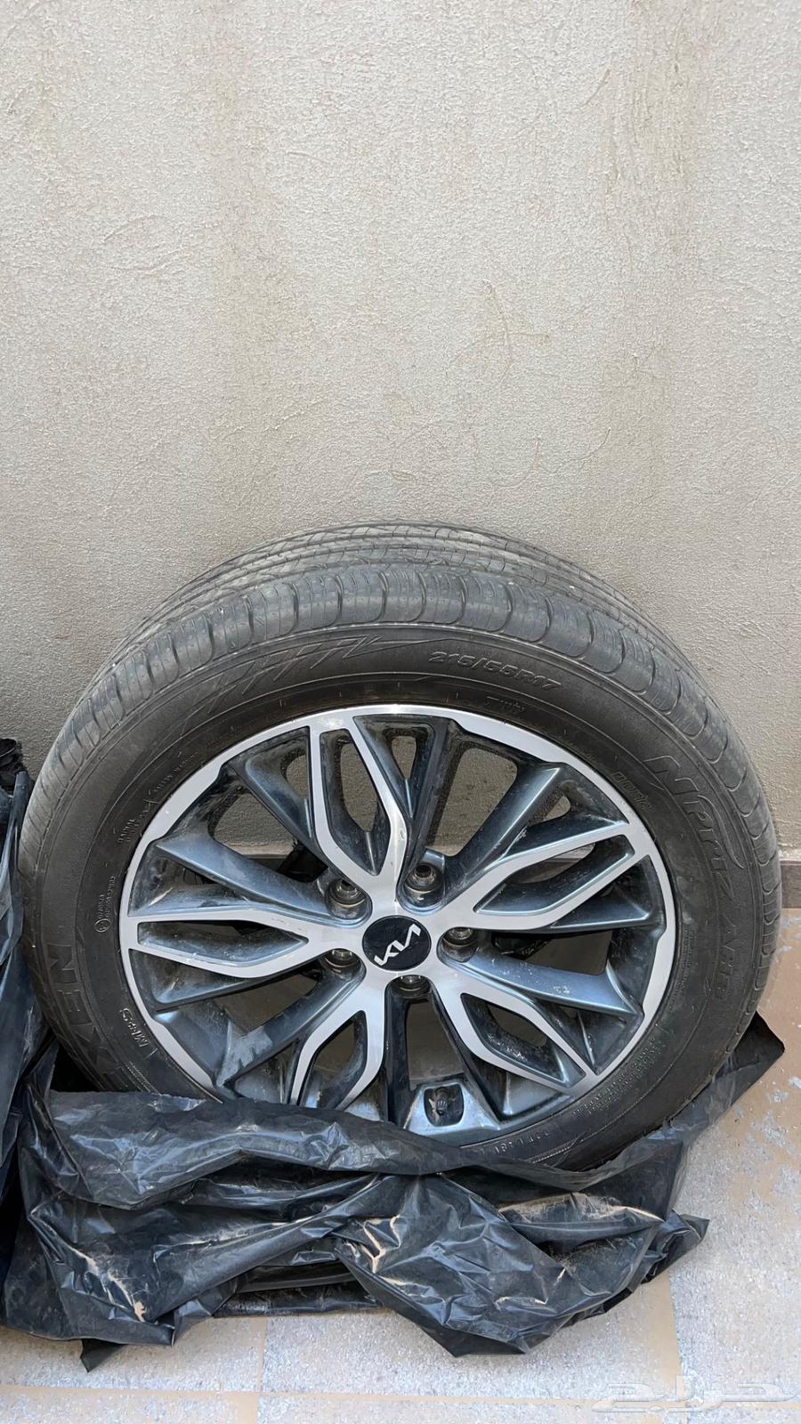 طقم جنوط وكالة K5 2023 (3 جنوط   وحدة جديدة) بالكفرات64536320973185113