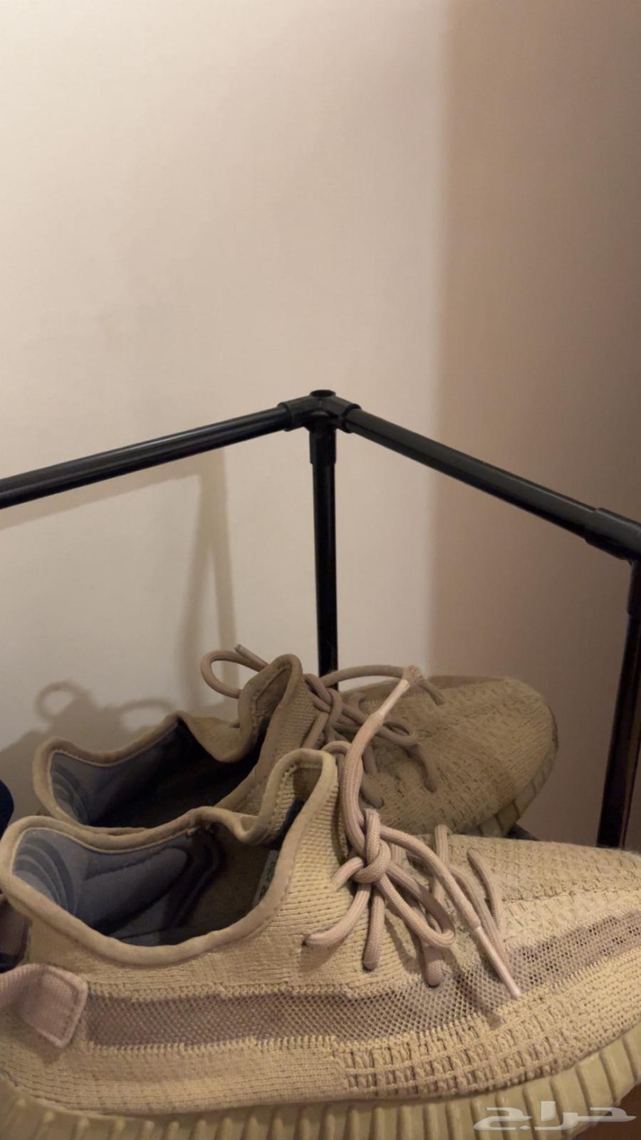 جزمة ييزي مقاس 40 ونص لون ترابي64391174733954110