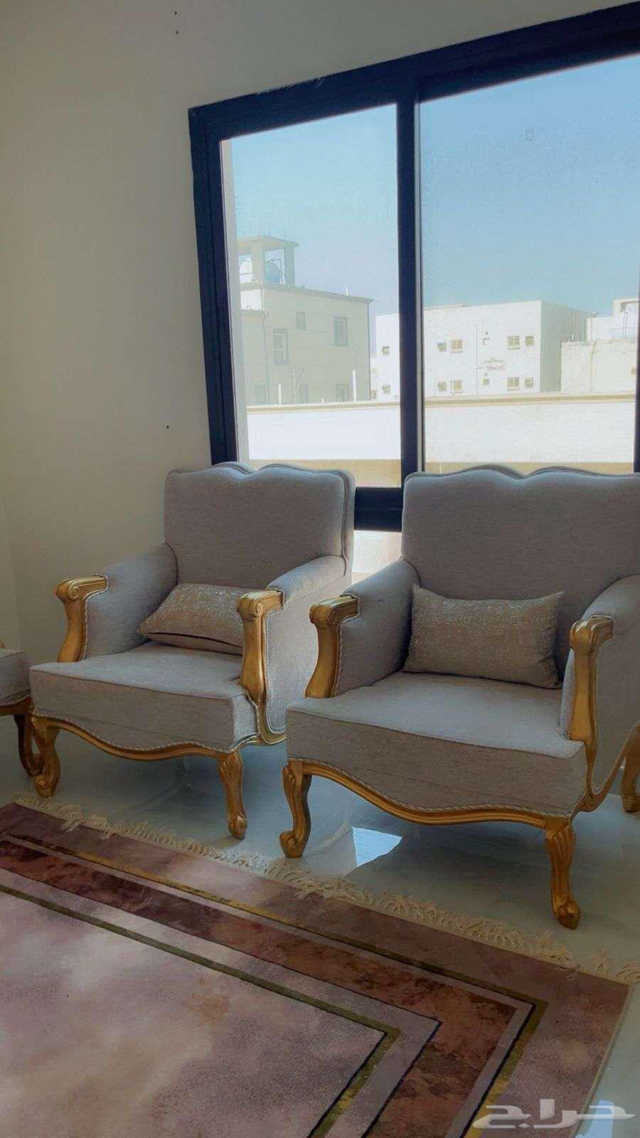 للبيع طاوله و طقم كنب مجالس خشب زان مصري64391341294849112