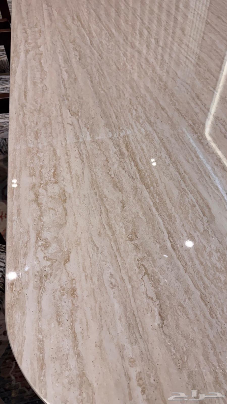 طاولة طعام للبيع64392142086145110