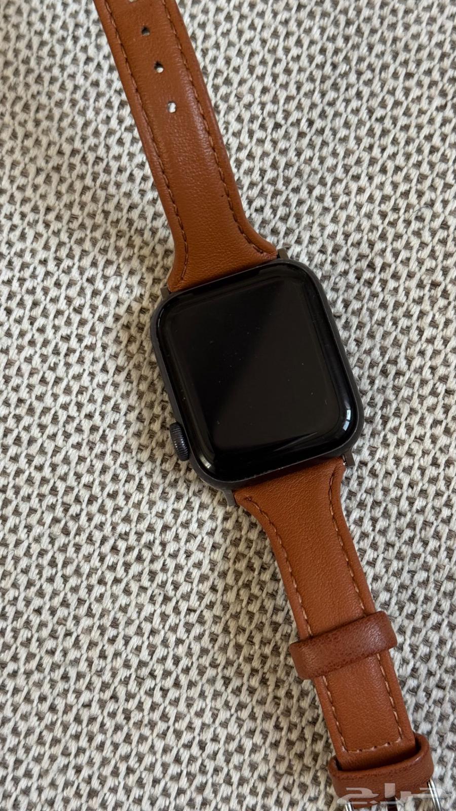 ساعة ابل حجم 40 مناسب للبنات ب600 ريال64398856117761112