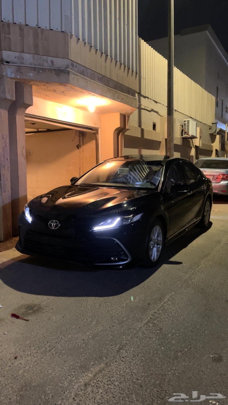 للبيع كامري اسود ملكي 2024 اخو الجديد بنزين64538485263361110