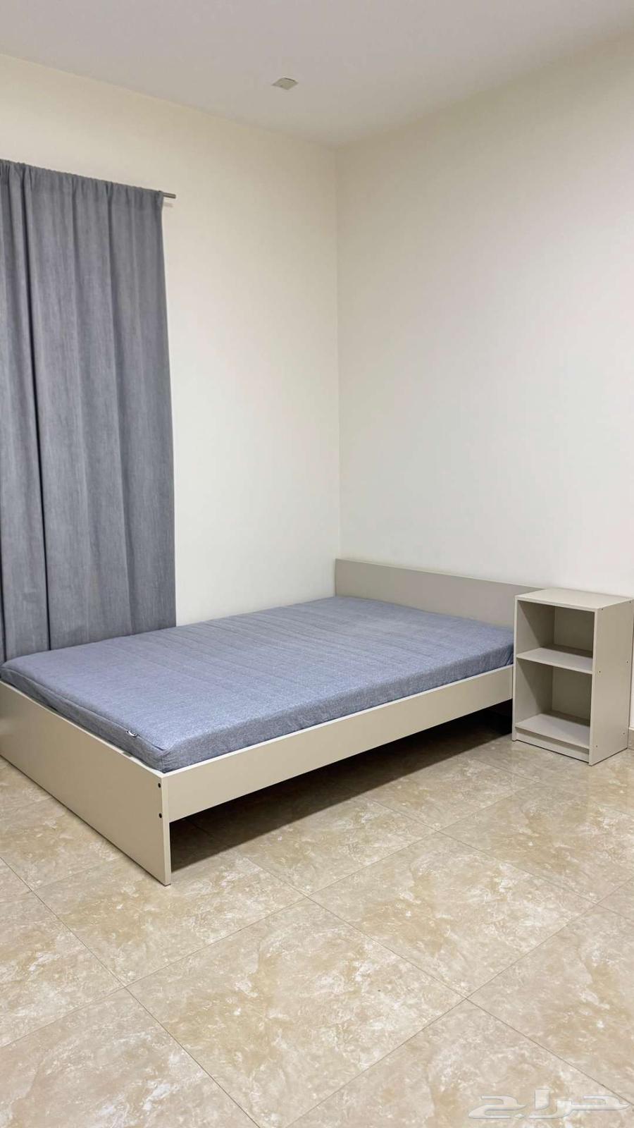 غرفة نوم كاملة للبيع  سرير  تسريحة  دولاب64393790508290110