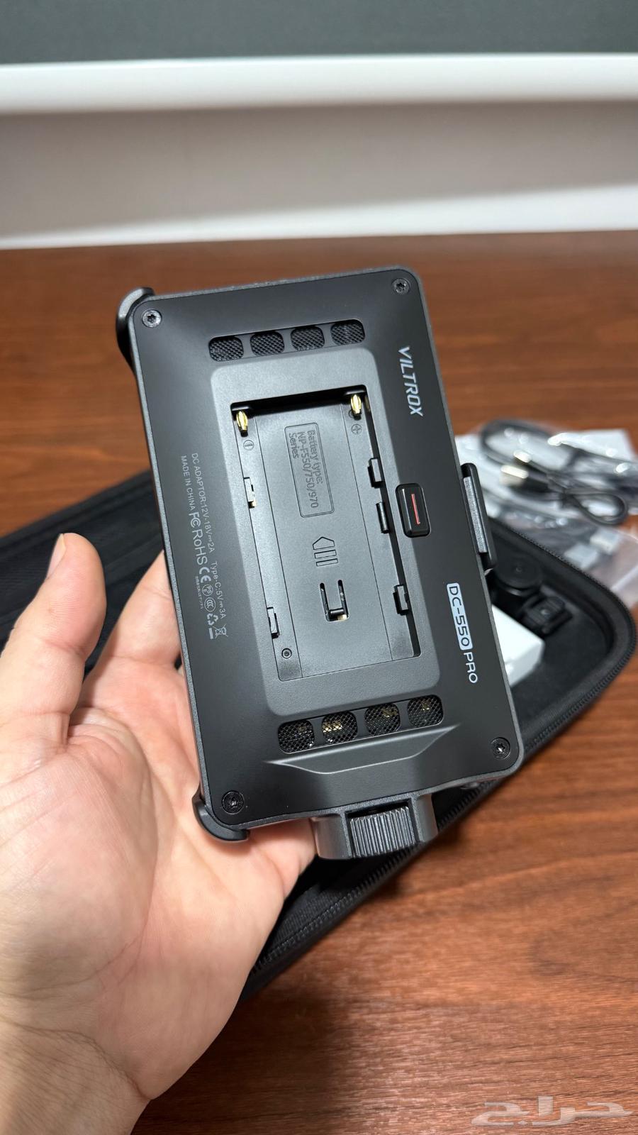 شاشة مونيتور للتصوير الفوتوغرافي64379674528769111