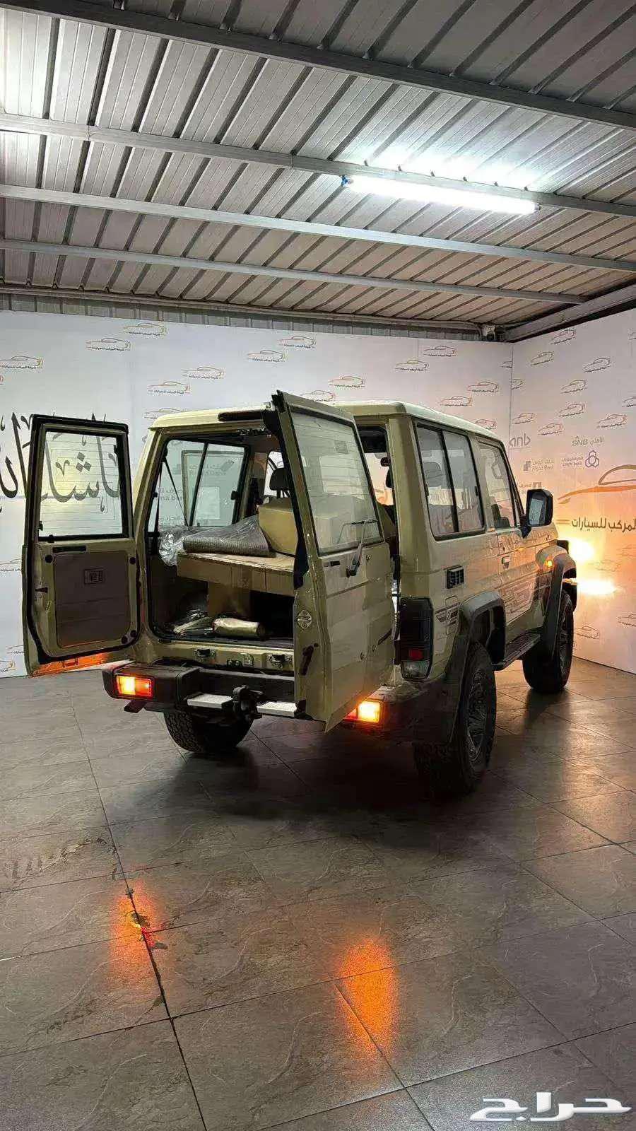 تويوتا جيب ربع رفرف بنزين قير عايدي بريمي 2024-185.00064524406419075112