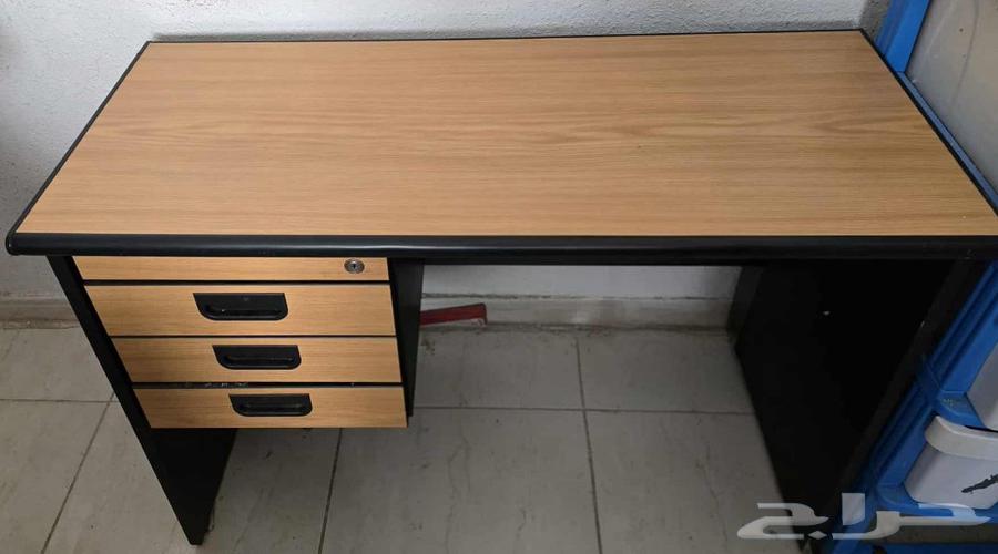 مكتب وكرسي مكتب للبيع64370309046145110