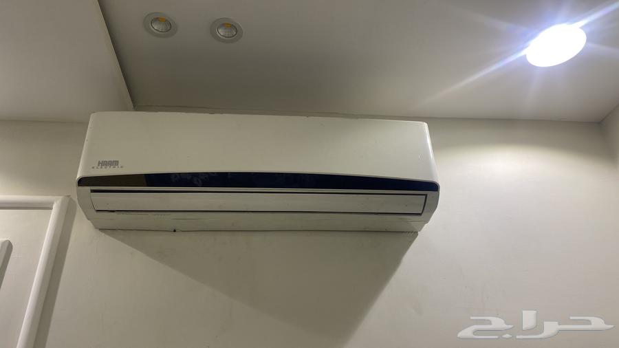 في وادي الدواسر عدد 2 مكيفات سبيلت نظيفة وحده 2464382749293826111