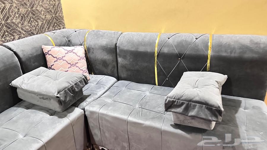 Sofa size 4 664390096285186112