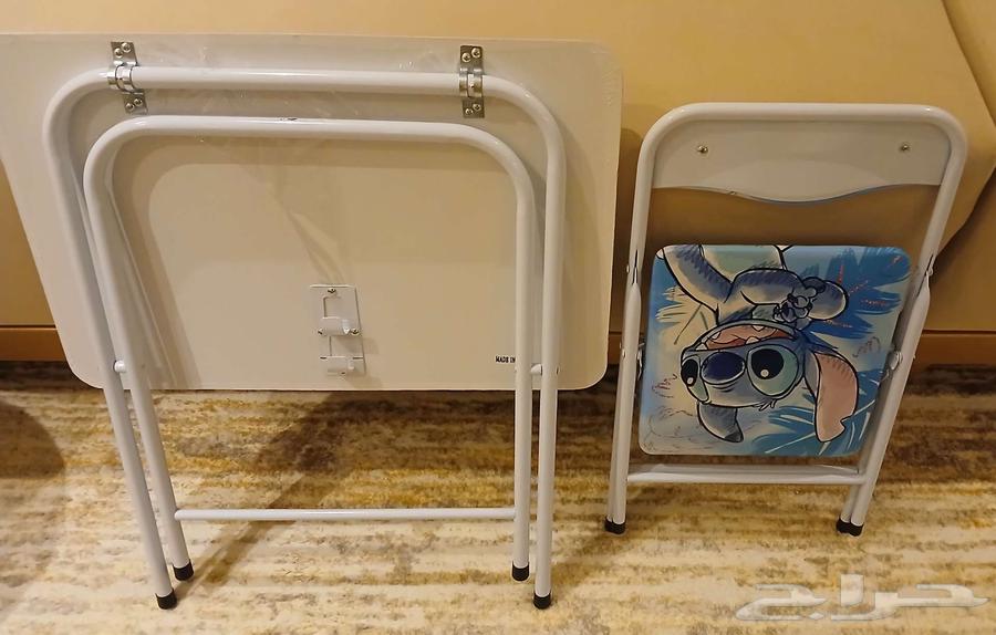 طاولة مع كرسي مدارس استيتش لللبيع64382721406723111