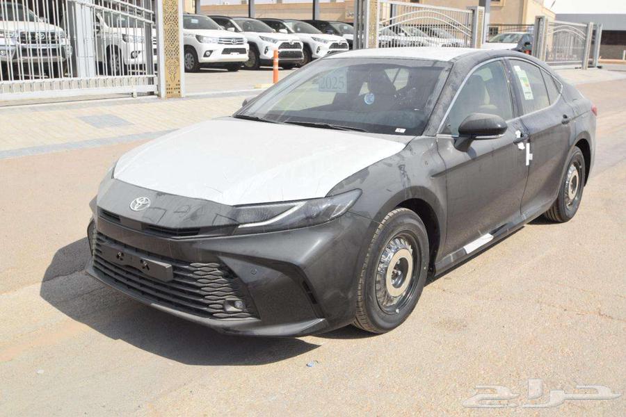 تويوتا كامري 2025 استاندر اسود بنزين اقل سعر كاش و اقساط64525021789699112