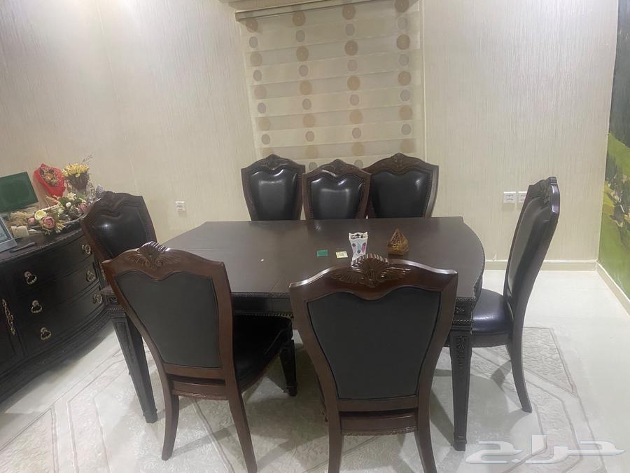 طاولة طعام ودولاب صغير للبيع مكة64381920253443111