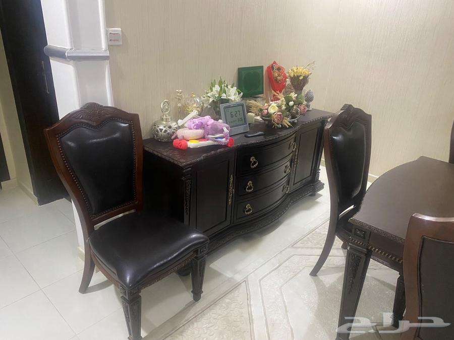 طاولة طعام ودولاب صغير للبيع مكة64381920253443110