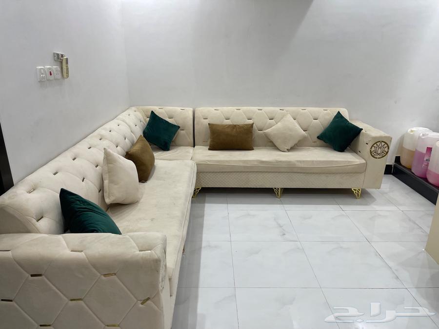 L-shaped short sofa with curtain64382349032449110