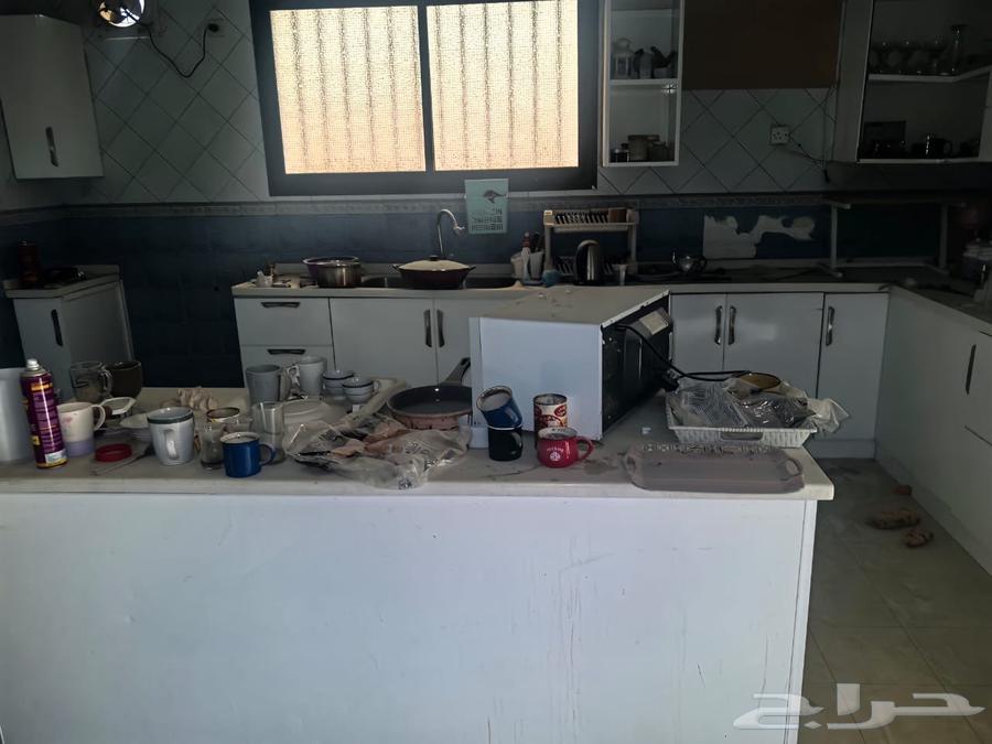 ديكور مطبخ مستعمل بحالة جيدة للبيع64383746752259111