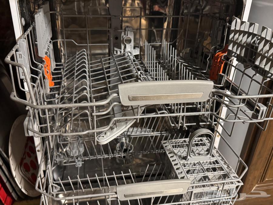 غسالة صناعة إيطالية للبيع بسعر معقول64384272820483110