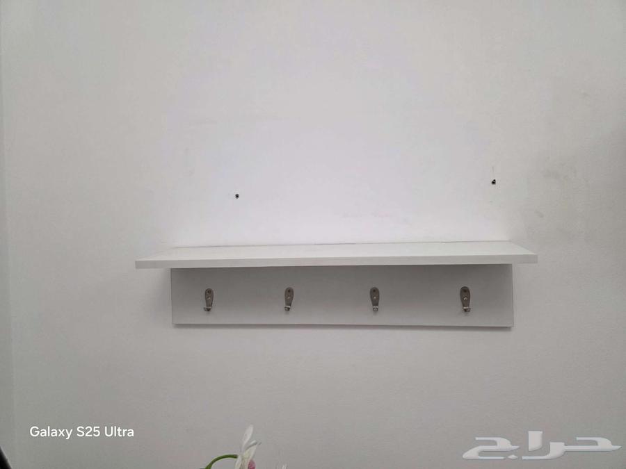 طاولة تلفزيون للبيع لون رمادي وابيض64384506998273111