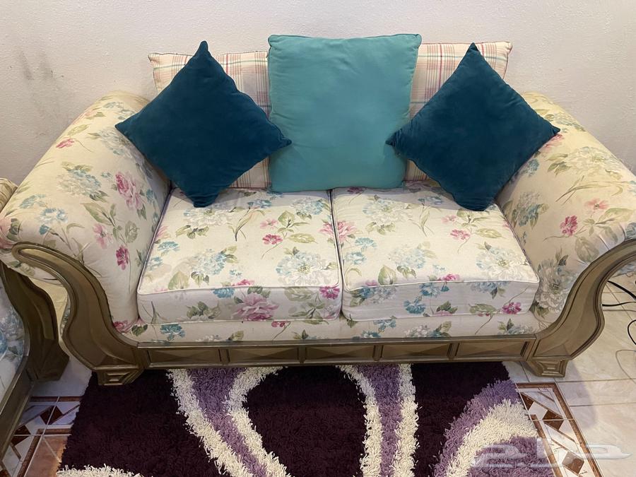 اخر الاغراض الفرن و الكنبه للبيع64385077447426112