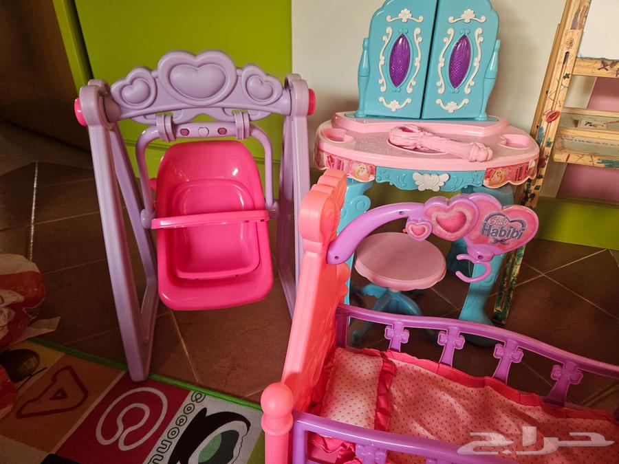 العاب مستعملة وشنط اطفال بحالة جيدة للبيع64386571031554111