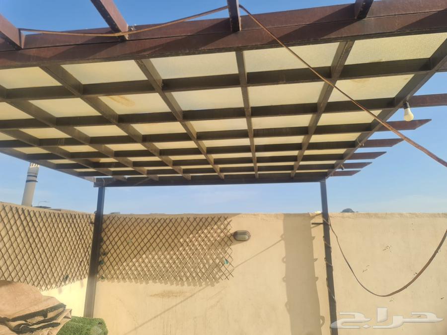 للبيع مضلة في الحوش مساحتها 4 664386863873666112