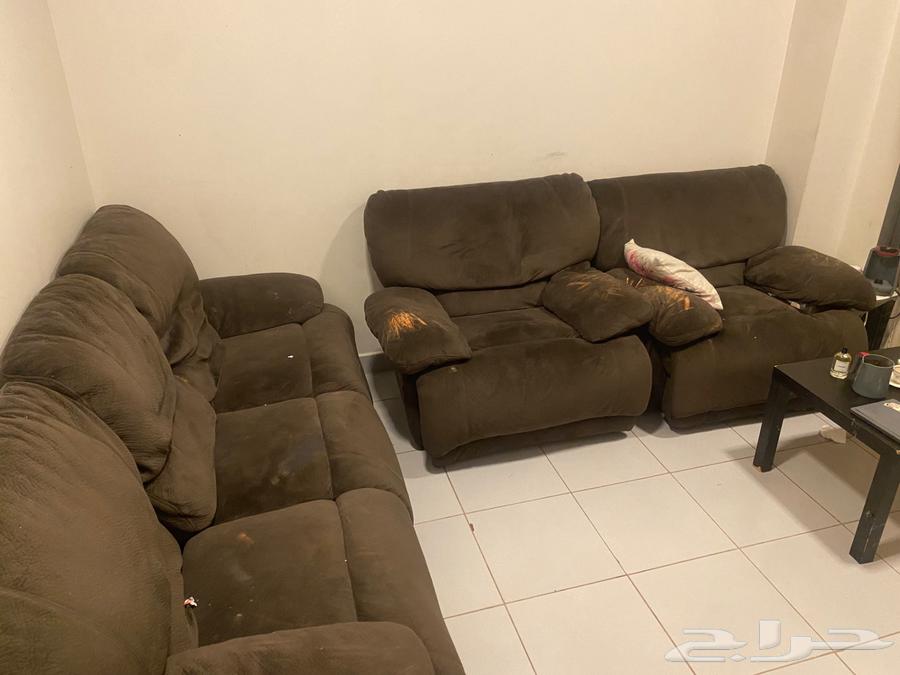 مكيفات عدد 5 مع اثاث منزلي للبيع64388245621889110