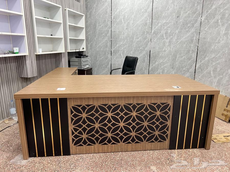 طاولات مكتب بتصميم جديد متوفرة بأسعار رخيصة64391948603010110