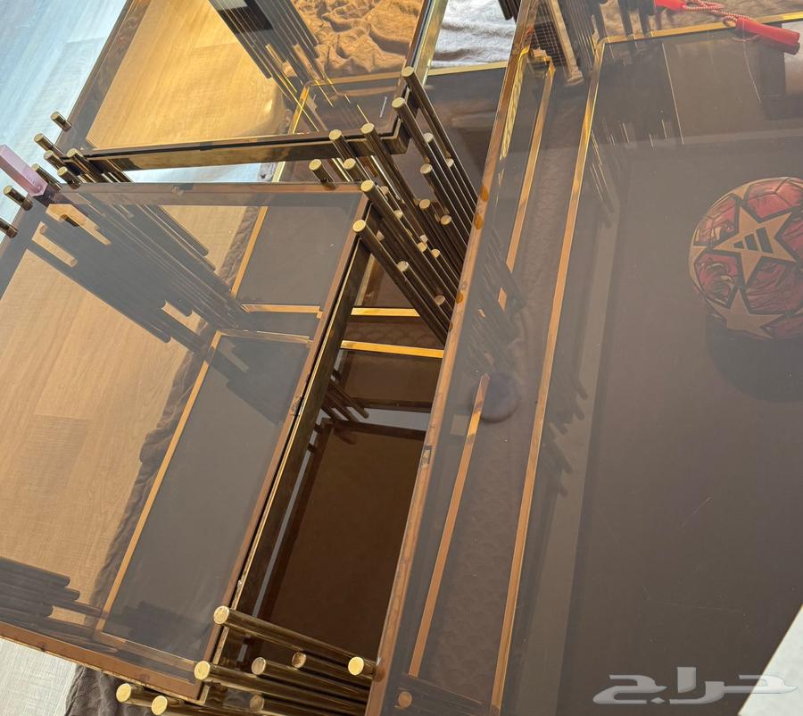 Serving tables64384799871233110