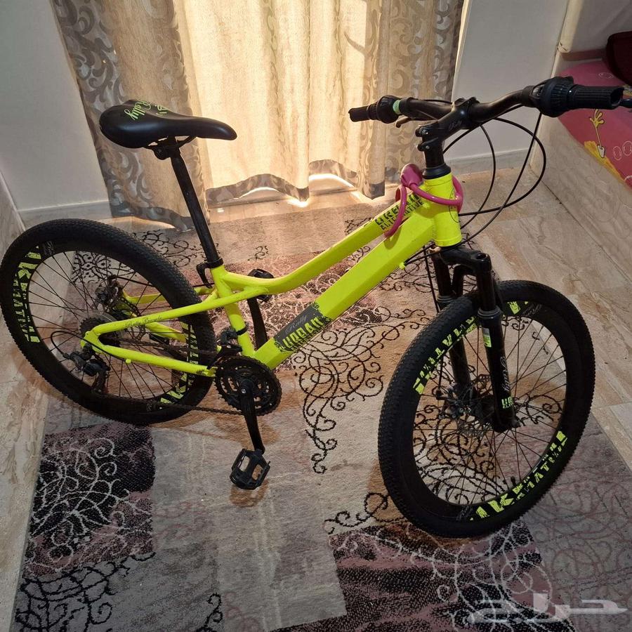 للبيع مستعجل  سرير أطفال وألعاب وأغراض منزلية64386207013889112