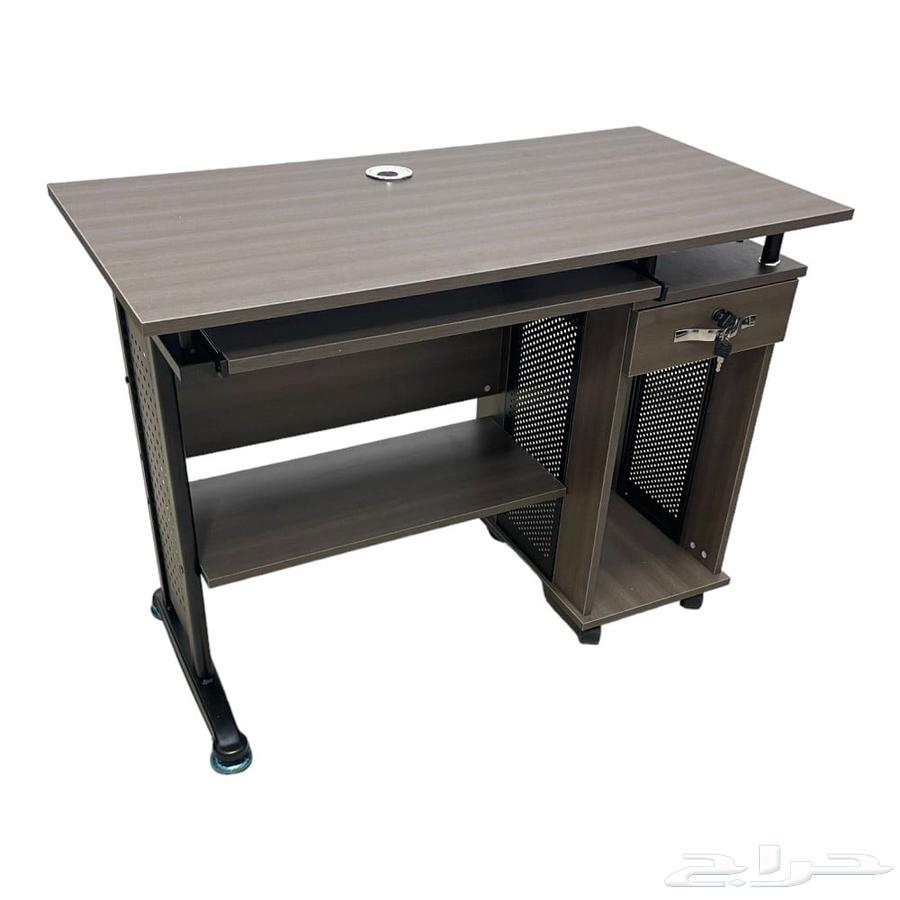 School Return Desk64393073069953111