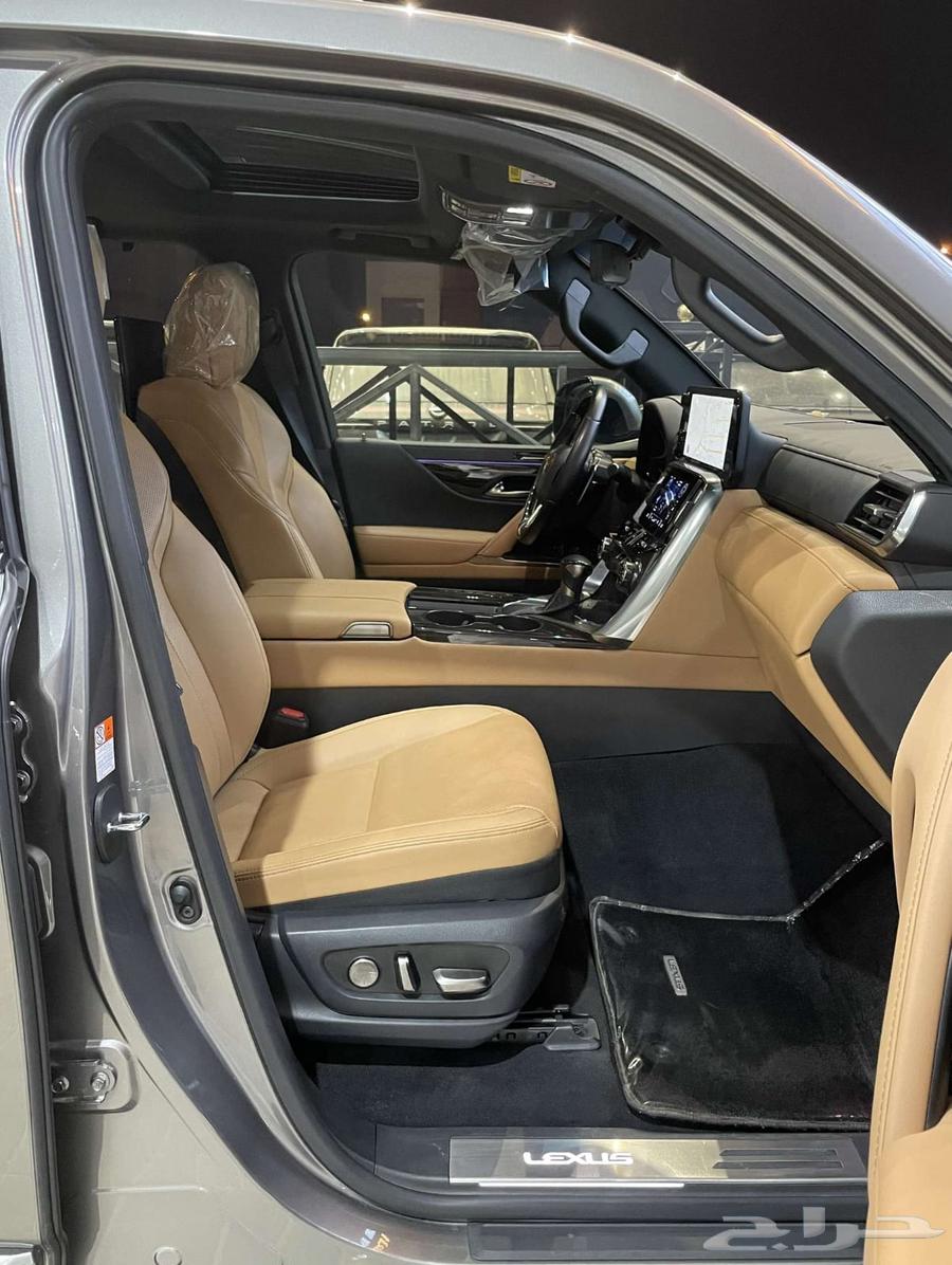 لكزس LX 600 موديل 2022 ممشي 39الف فقط64544677886211114