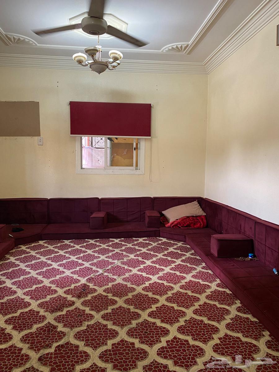 Floor seating64399661737729111