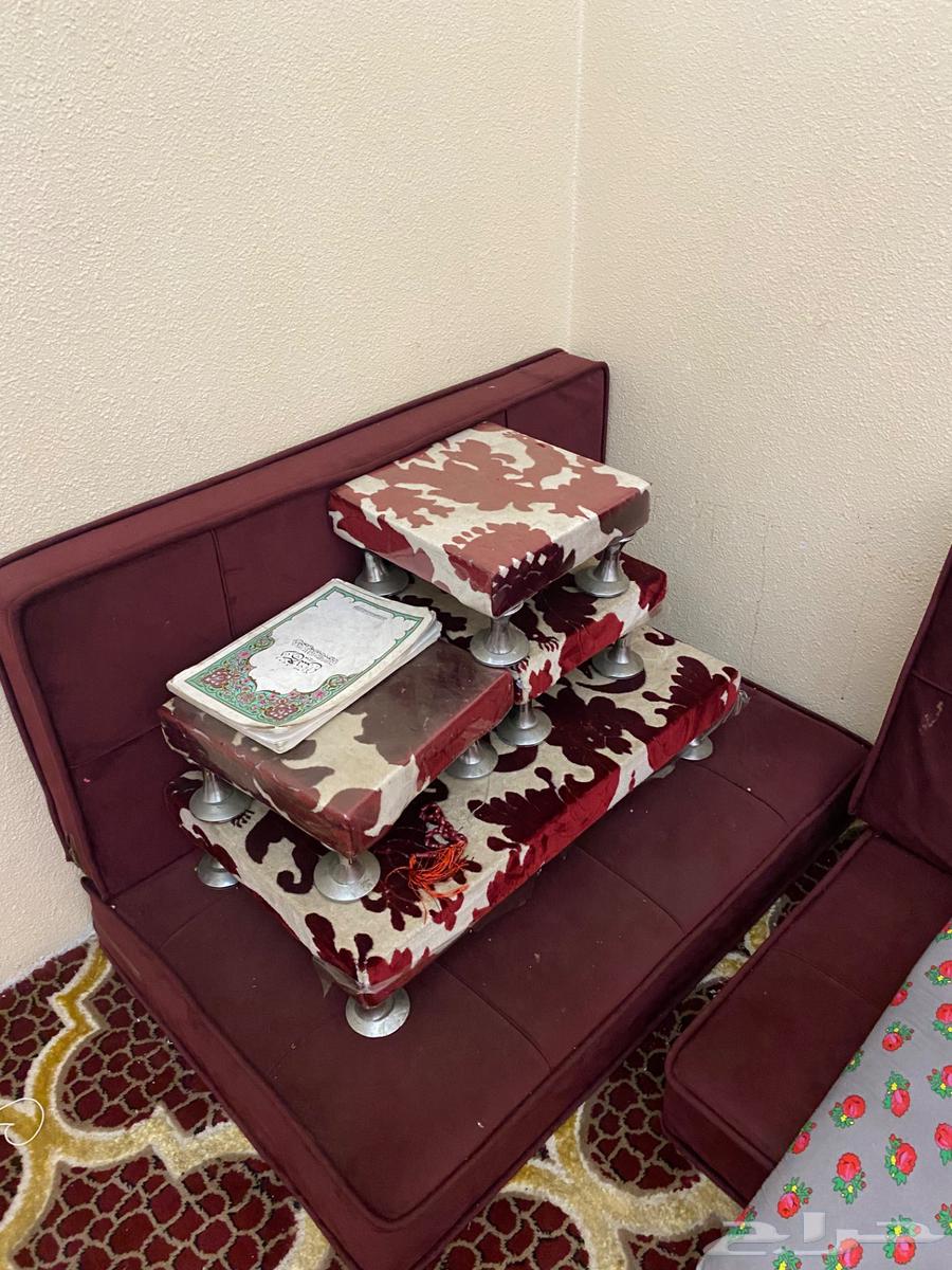 Floor seating64399661737729112