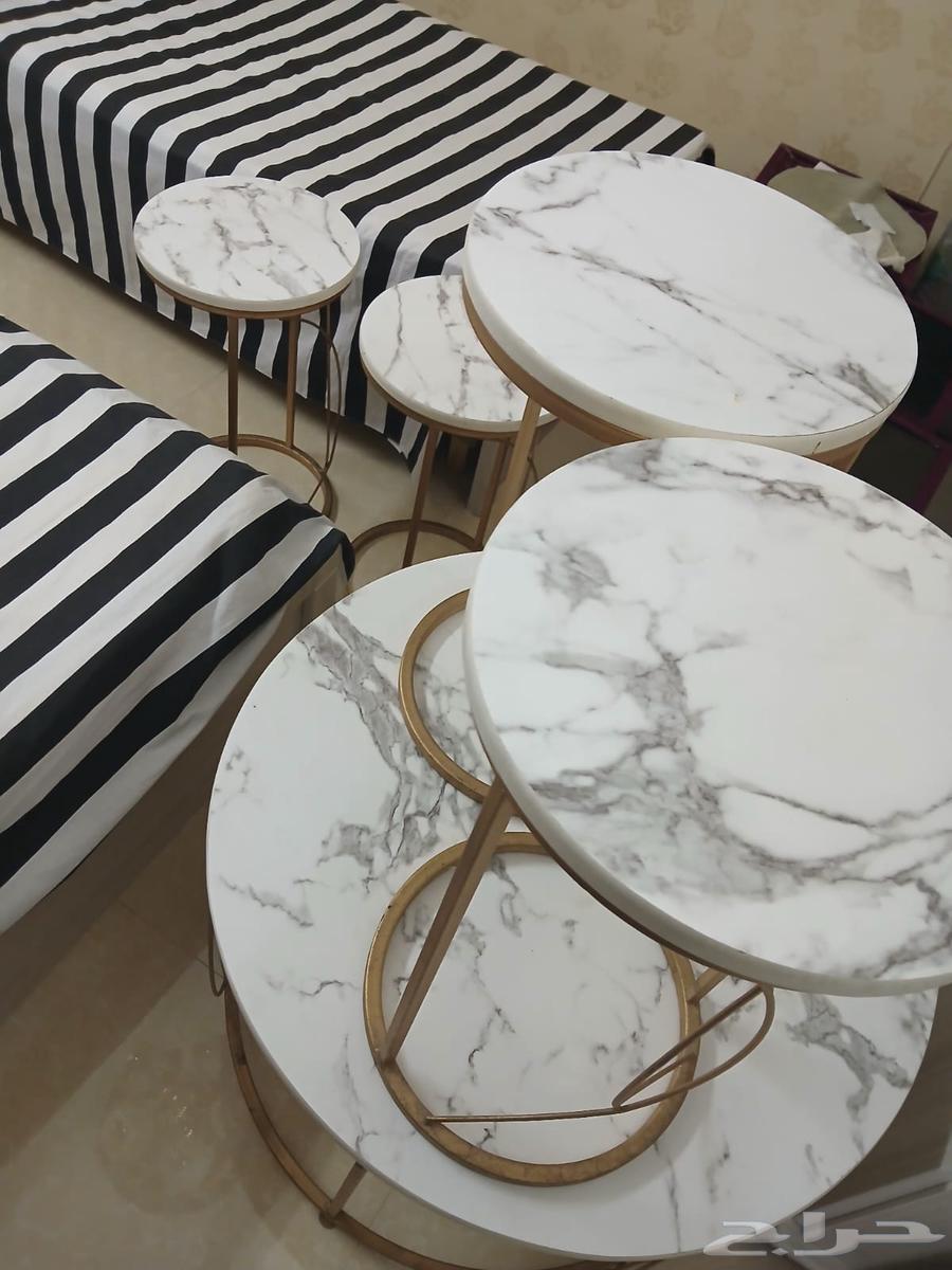 طاولات للبيع طاولة64400439480578110