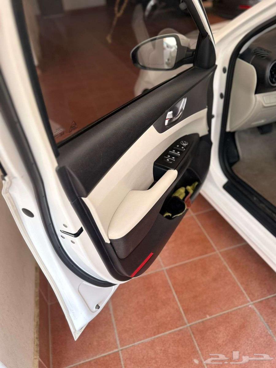Kia Cerato 202263618145011458111