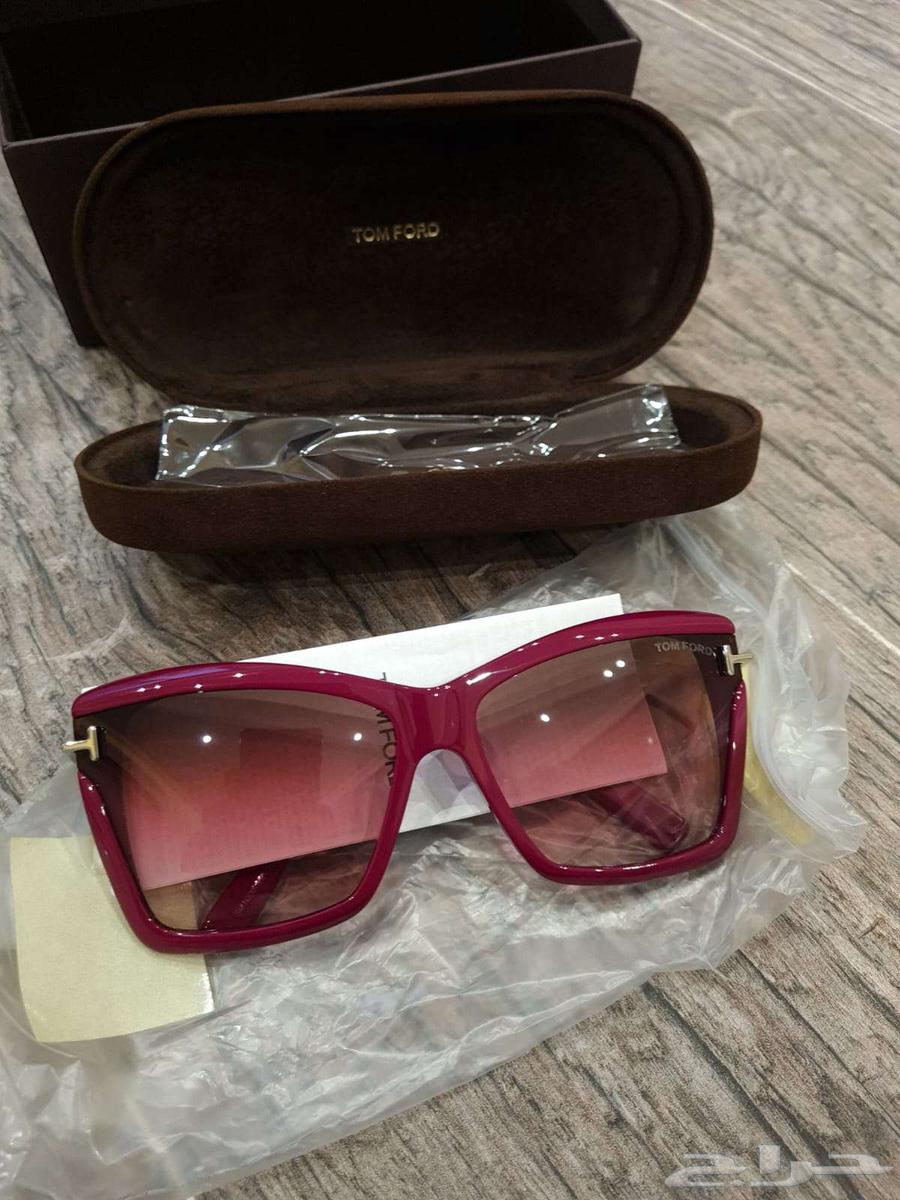 (تصفية شامله) نظارة شمسية ماركة TOM FORD (أصليه).64395545587201110