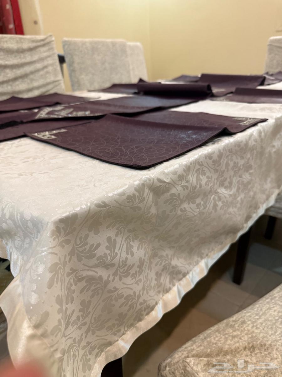 طاولة طعام للبيع شبه جديده64396602829699113