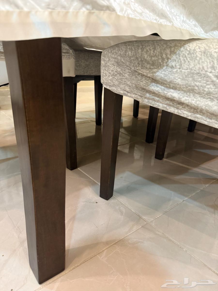 طاولة طعام للبيع شبه جديده64396602829699114