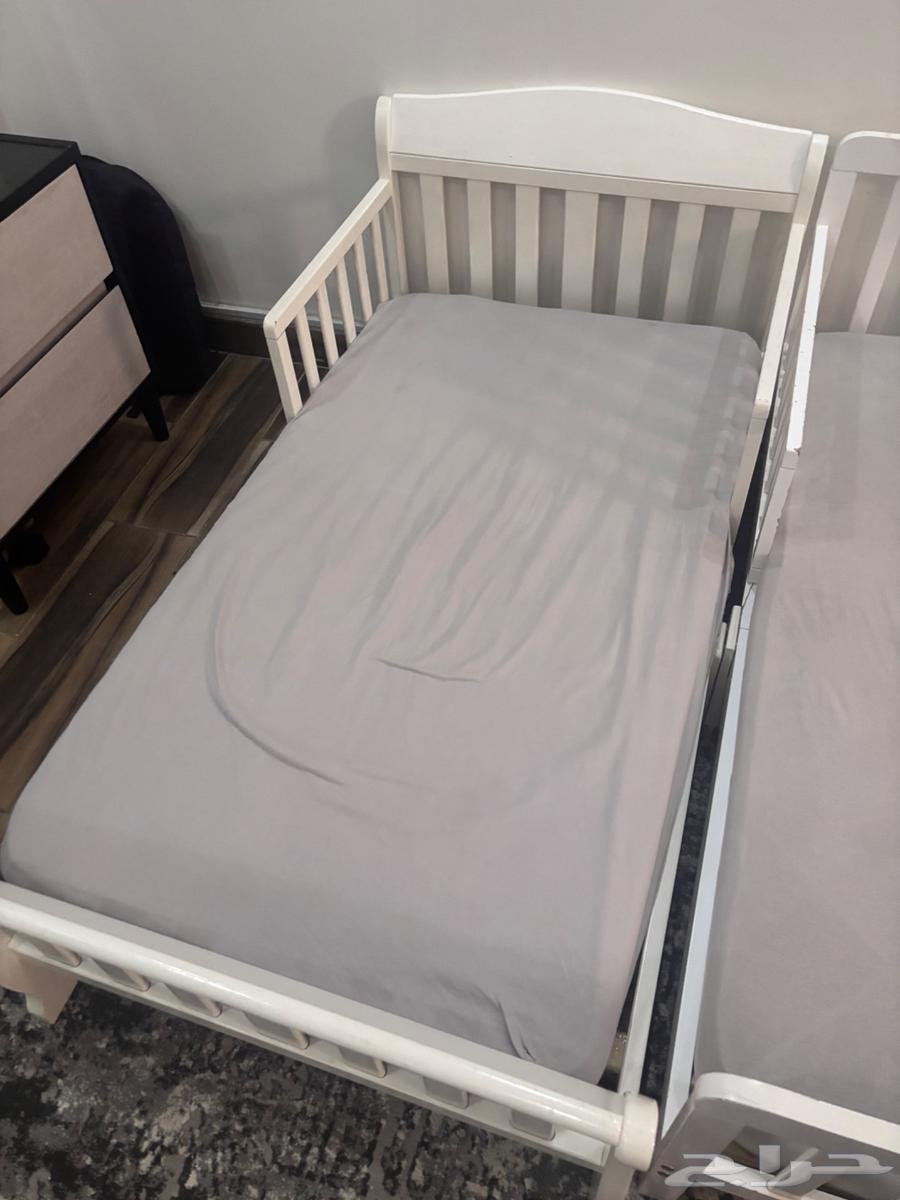 للبيع سرير اطفال خشب مقاس 130 في 7564397200409347112